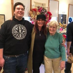 Meet your Posher, Laura